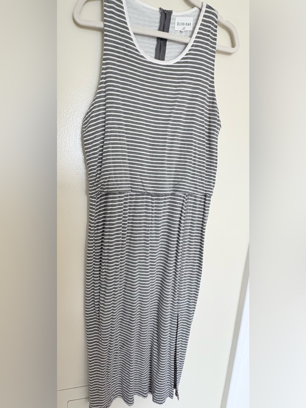 Olive & Oak White and Gray Striped Maxi Dress